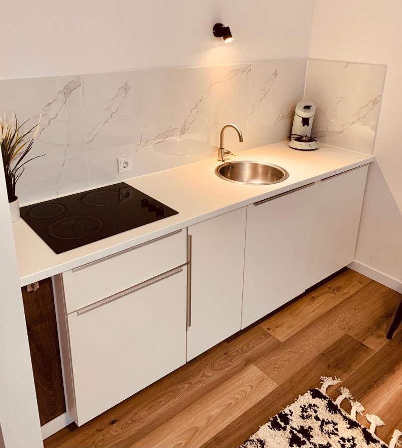 Gästehaus zur Uni Klinik Exklusives Apartment mit Küche und Badezimmer Homburg  Exterior foto